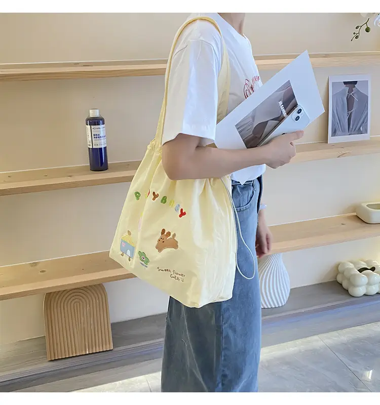 Cute Embroidered Women's Shoulder Bag Orange Large Capacity — feature 31