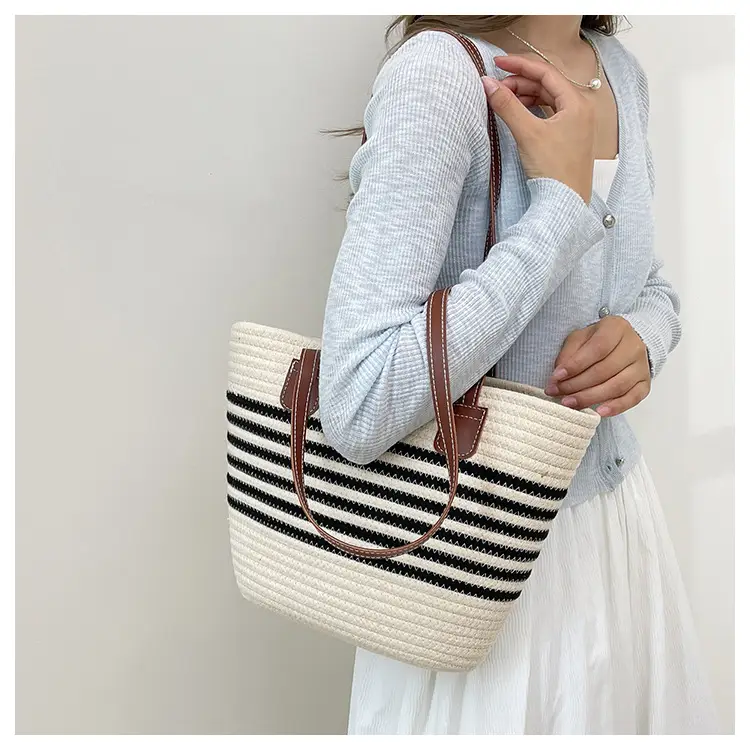 Straw Beach Bag Large Capacity Wind Resistant — feature 16