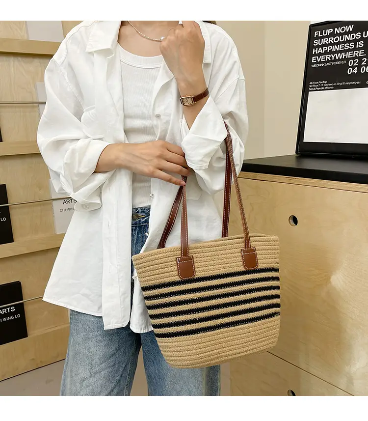 Straw Beach Bag Large Capacity Wind Resistant — feature 2
