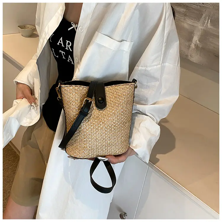 New Summer Woven Bucket Bag Large Capacity Beige — feature 10