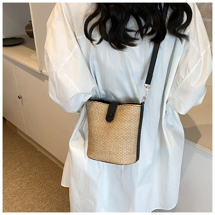 New Summer Woven Bucket Bag Large Capacity Beige — feature 12