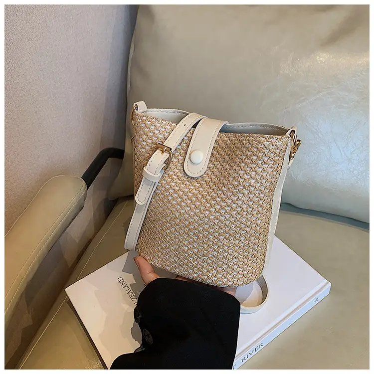 New Summer Woven Bucket Bag Large Capacity Beige — feature 20