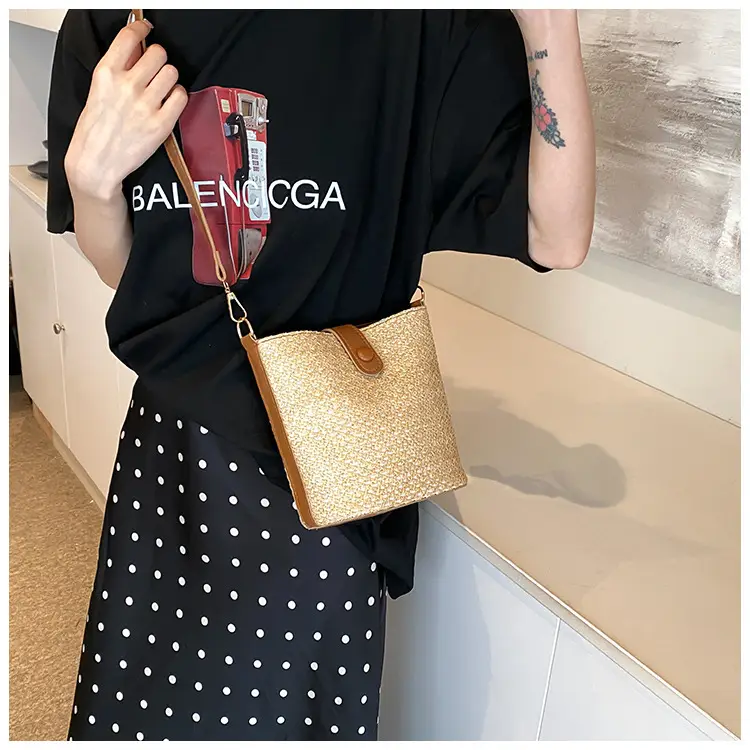 New Summer Woven Bucket Bag Large Capacity Beige — feature 7