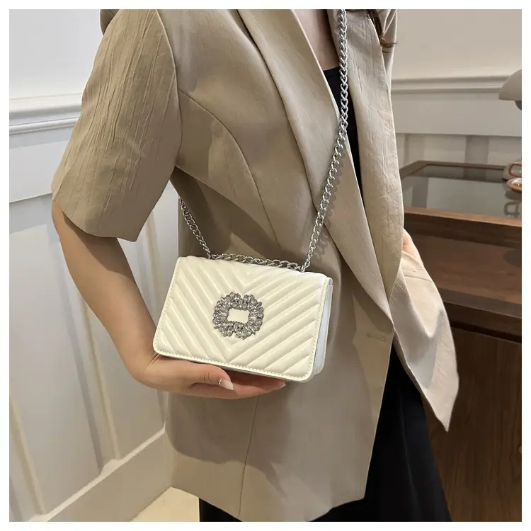 Elegant Black Chain Crossbody Bag with Square Design — feature 11