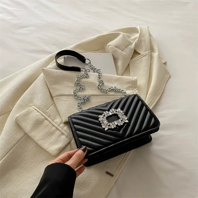 Elegant Black Chain Crossbody Bag with Square Design - Image 3