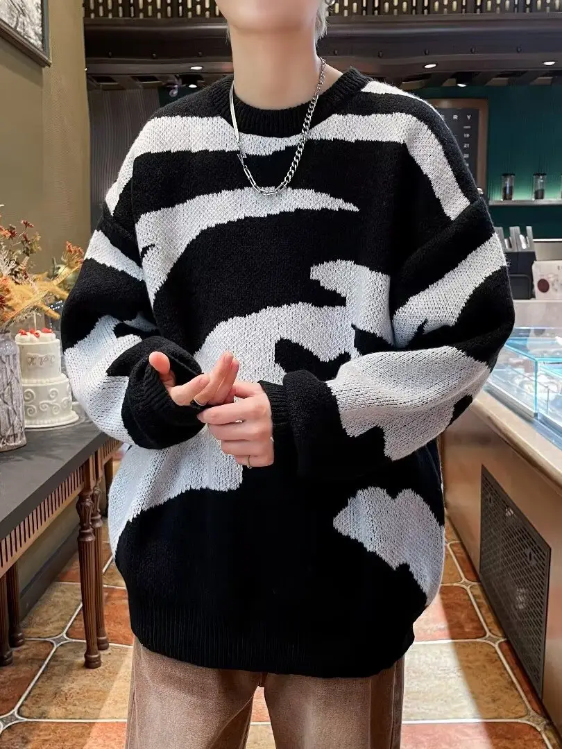 Men's Black & White Knit Sweater Lazy Wind