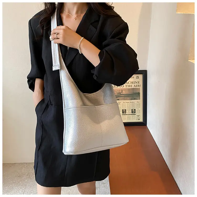 Red Leather Bucket Bag for Women 2024 — feature 6