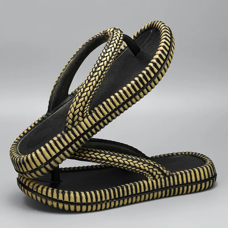 Men's New Summer Flip-Flops, Thick-Soled Casual Outdoor Couple's Beach Slippers, Men's Sandals - Image 3