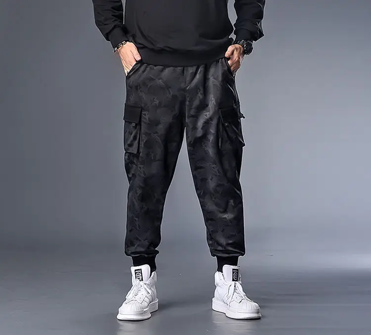 Plus Size Camo Cargo Pants Men Black 300 Jin — feature 11