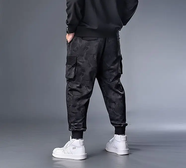Plus Size Camo Cargo Pants Men Black 300 Jin — feature 13