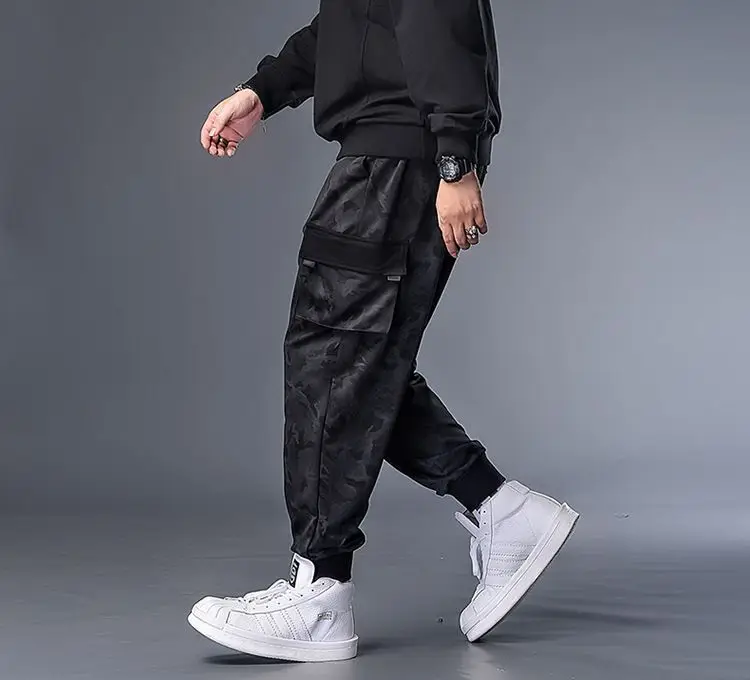 Plus Size Camo Cargo Pants Men Black 300 Jin — feature 14