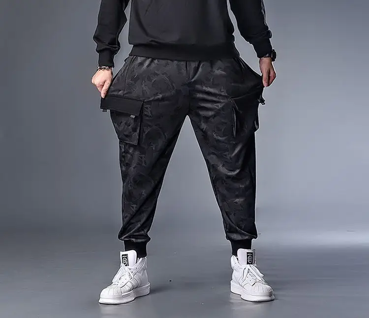 Plus Size Camo Cargo Pants Men Black 300 Jin — feature 17