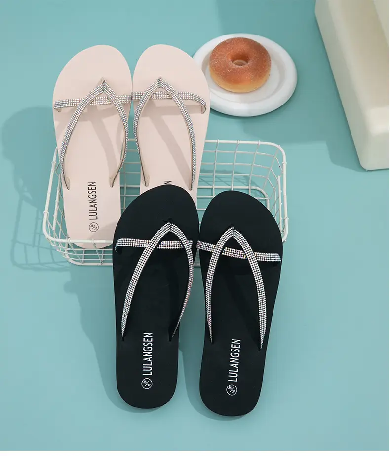 New cross-border colored diamond flip-flops women's summer high-end fashion Korean-style rhinestone flat bottom comfortable clip feet — feature 15