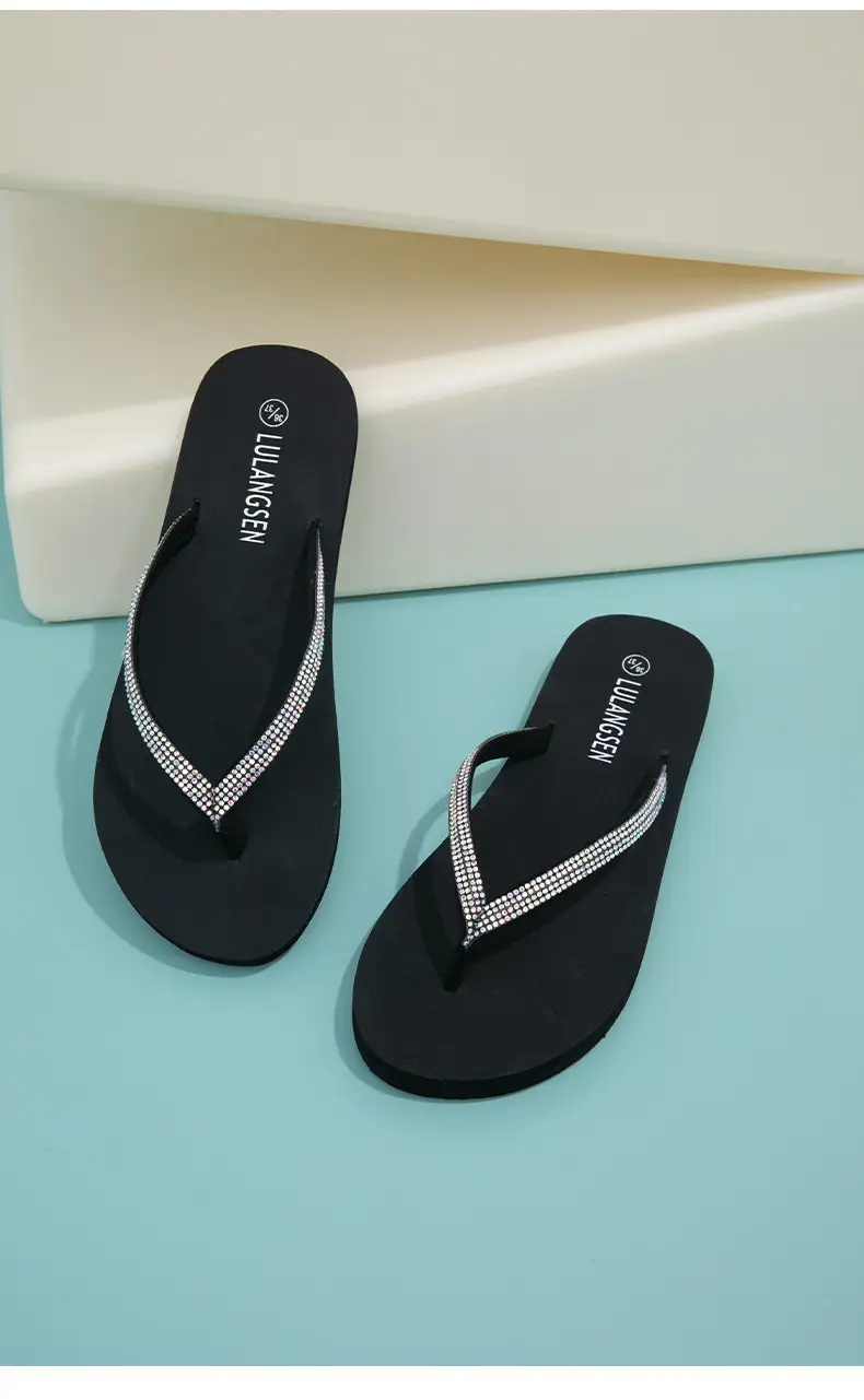 New cross-border colored diamond flip-flops women's summer high-end fashion Korean-style rhinestone flat bottom comfortable clip feet — feature 19
