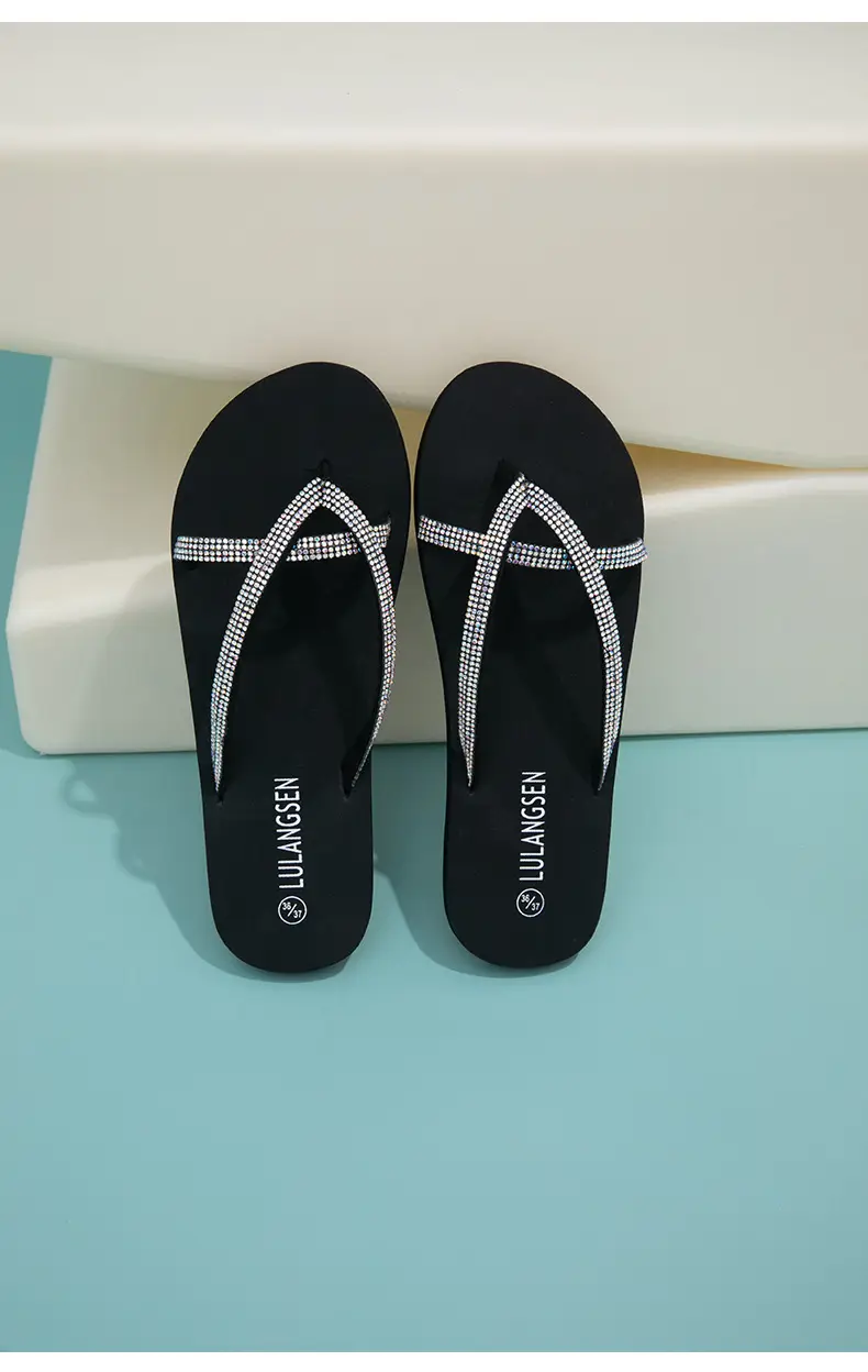 New cross-border colored diamond flip-flops women's summer high-end fashion Korean-style rhinestone flat bottom comfortable clip feet — feature 21