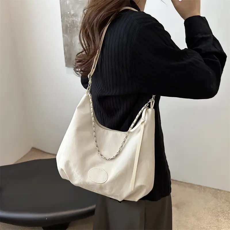 Black Textured Shoulder Bag for Women 2024 - Image 7