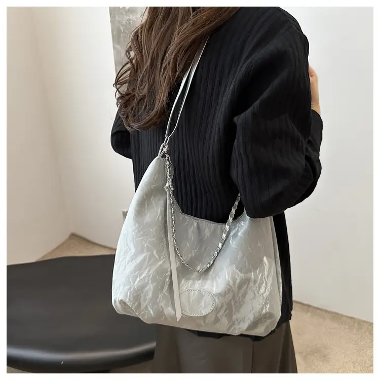 Black Textured Shoulder Bag for Women 2024 — feature 18