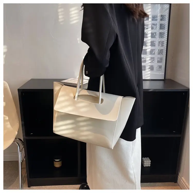 Women's Black Tote Bag 2024 Solid Color — feature 19