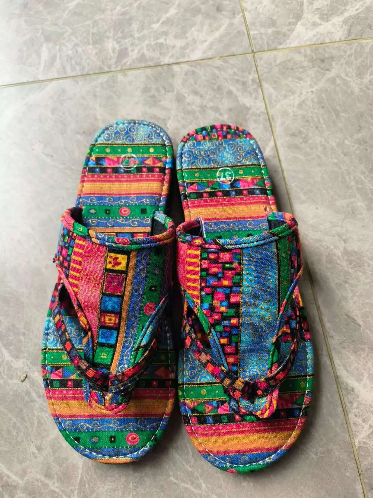 Women Cross-Color Sandals Slip-On Lightweight Comfortable — feature 18