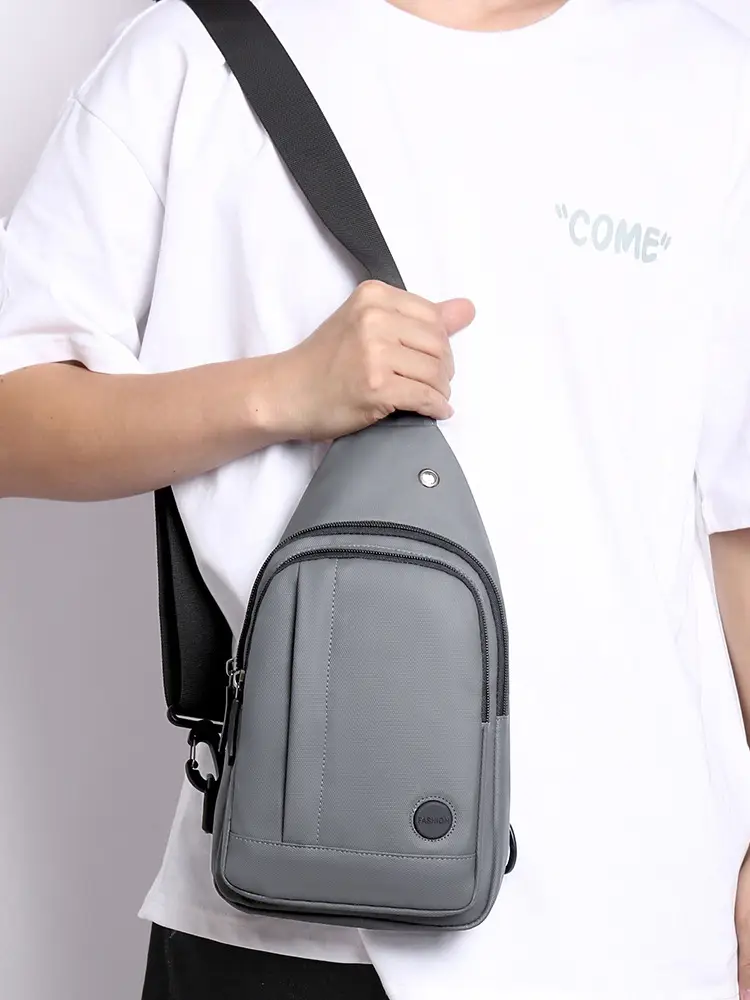 Men's Black Crossbody Bag Lightweight Fashionable Shoulder Bag — feature 18