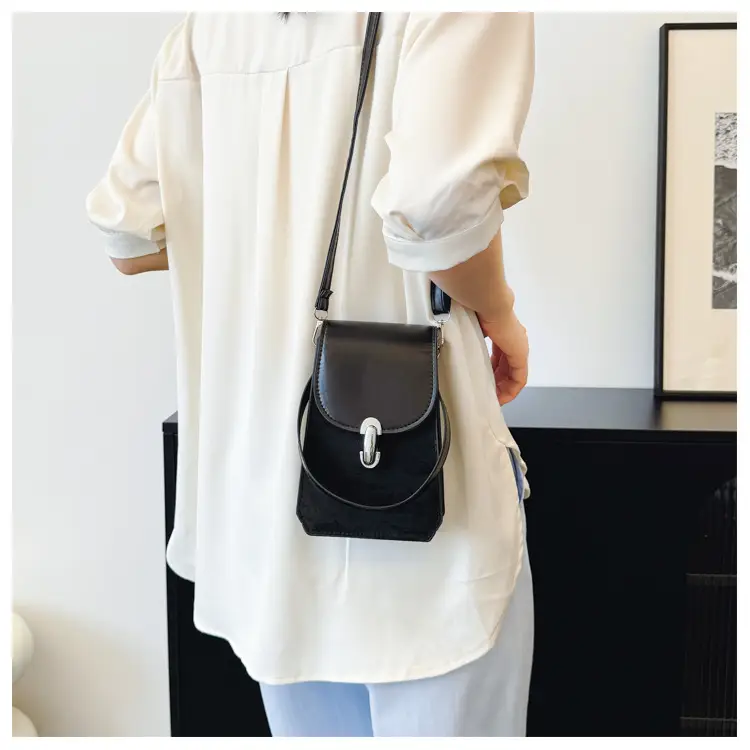 Black Mini Shoulder Bag for Women 2024 Summer — feature 13