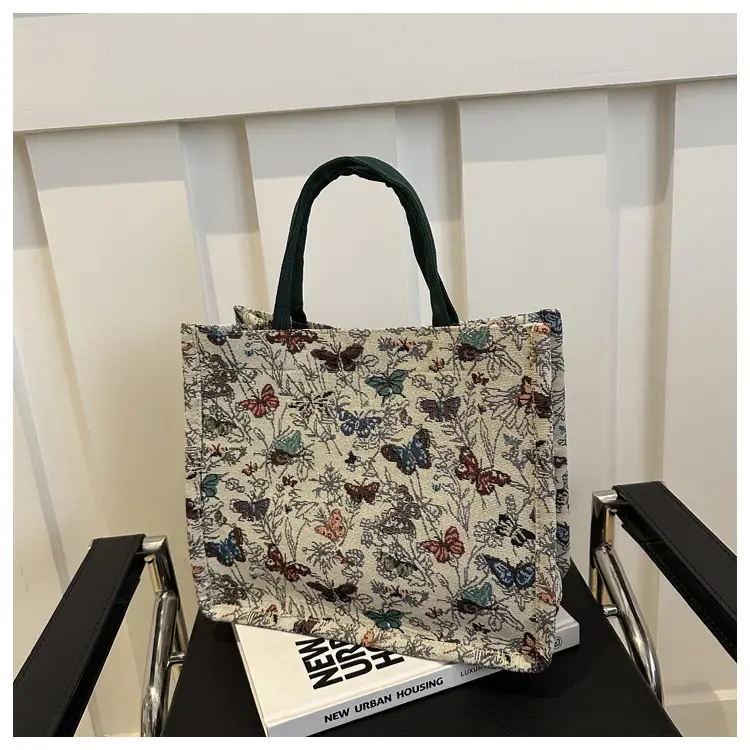 Niche Floral Canvas Shoulder Bag 2024 — feature 9