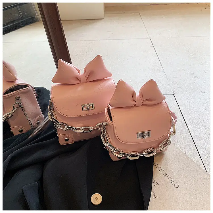 Black Bow Chain Mini Shoulder Bag for Women — feature 20