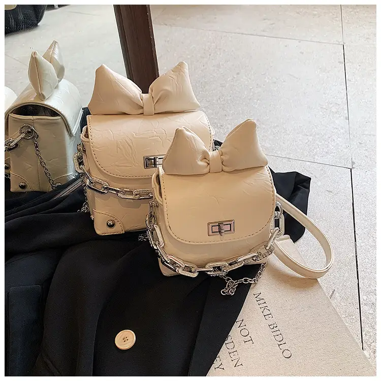 Black Bow Chain Mini Shoulder Bag for Women — feature 21