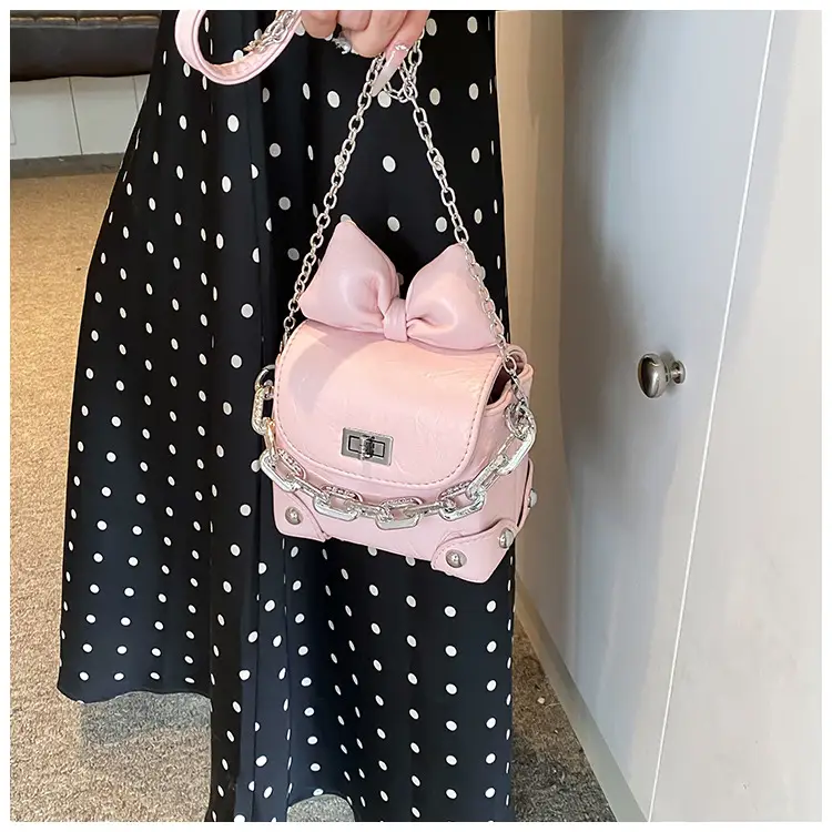 Black Bow Chain Mini Shoulder Bag for Women — feature 9