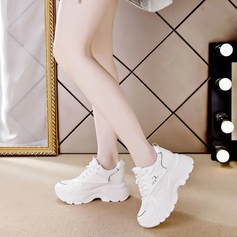 Small Height-Increasing White Shoes for Women Thick-Soled Versatile 2025 Spring & Fall New Style Breathable Casual Sports Shoes for Daddy Women — feature 2