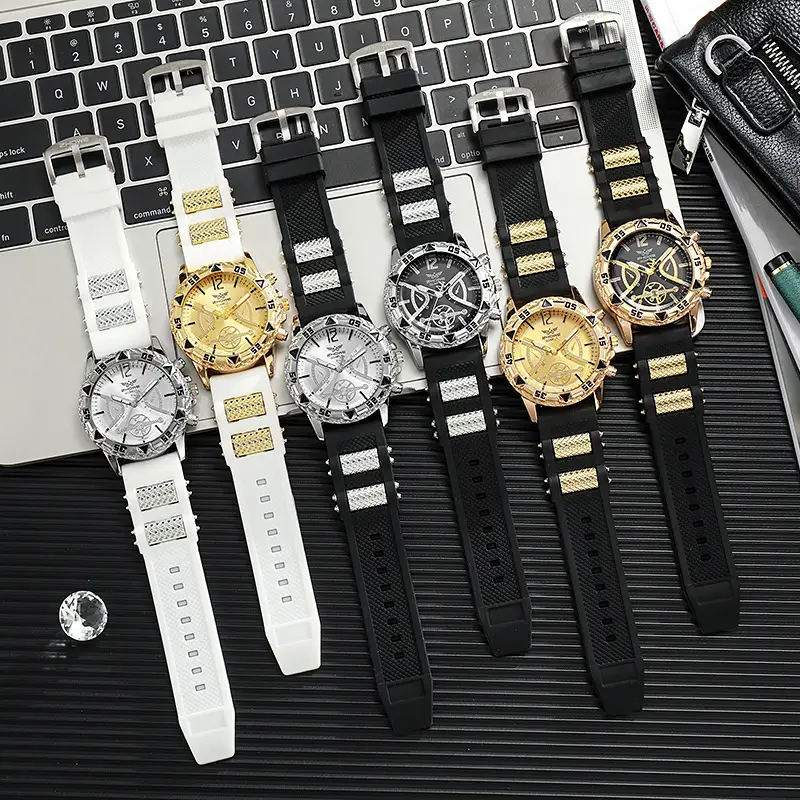 Luxury Gold Chronograph Watch for Men - Image 13