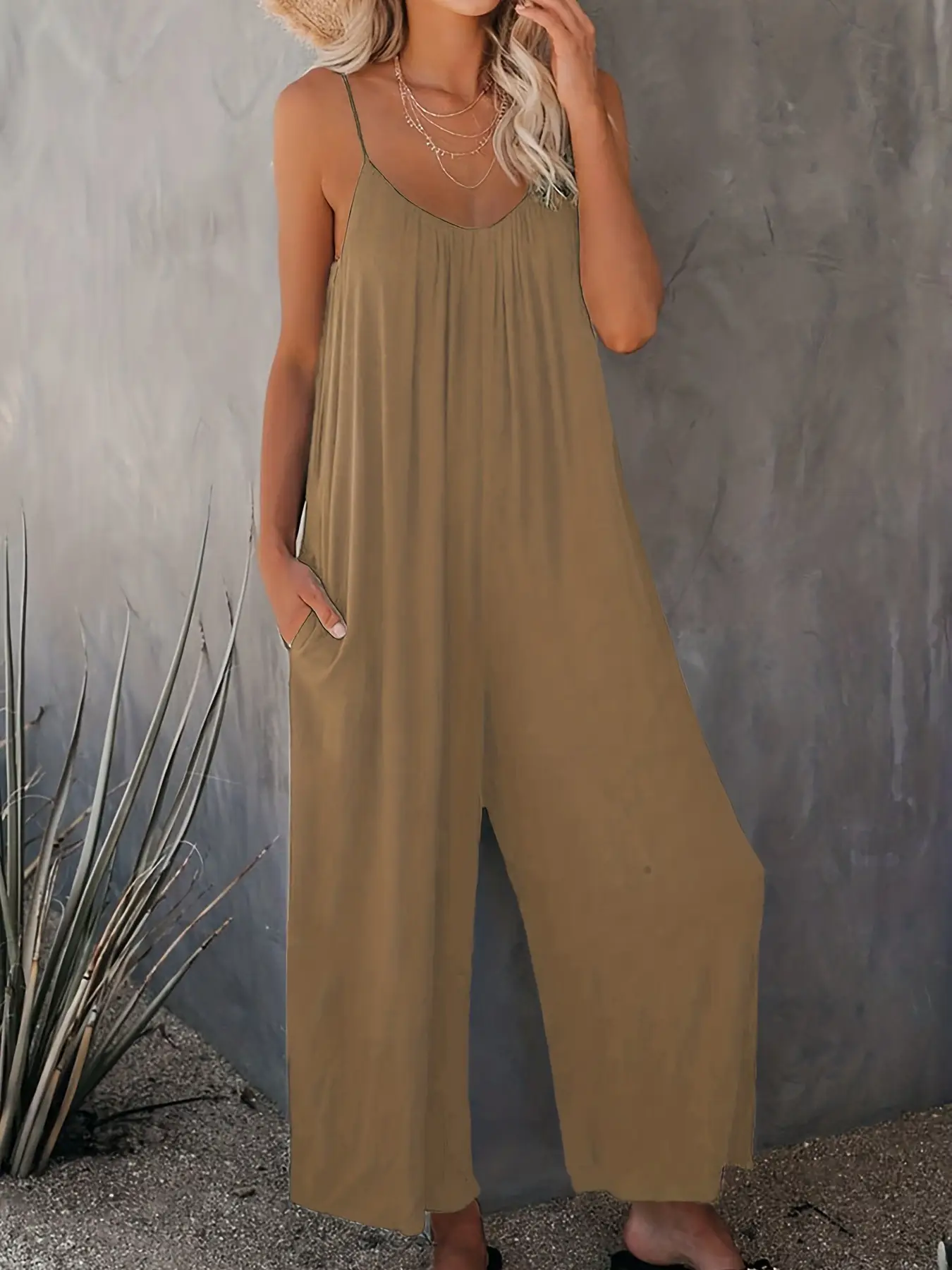 Women Green Slimming 2-Piece Wide Leg Pants Set - Image 2