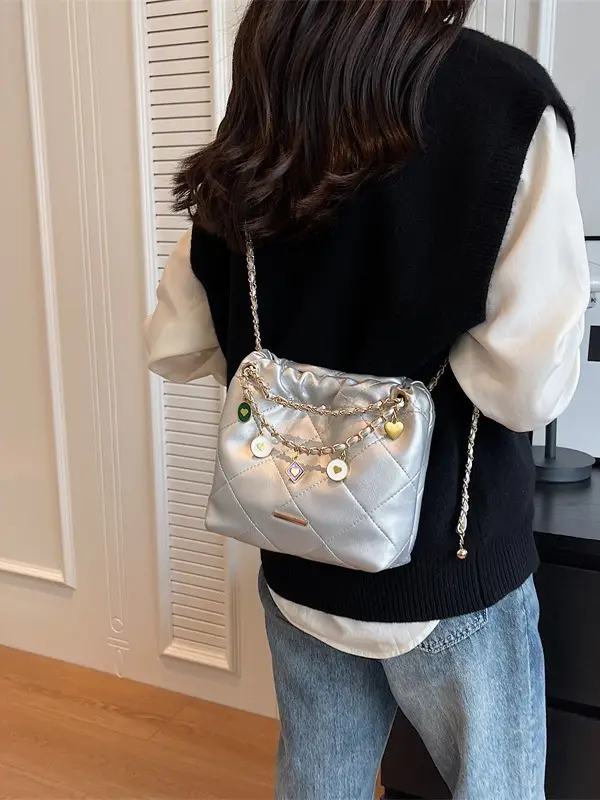 Women Diamond Chain Crossbody Bag Cream 2026 - Image 6