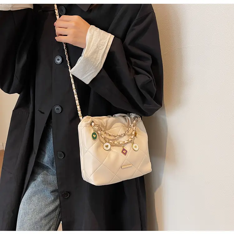 Women Diamond Chain Crossbody Bag Cream 2026 — feature 25