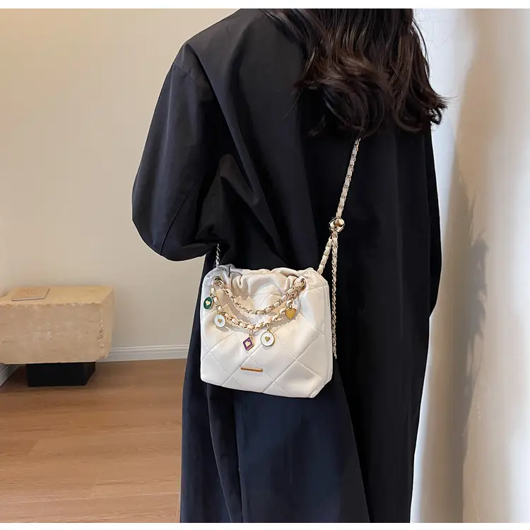 Women Diamond Chain Crossbody Bag Cream 2026 — feature 26