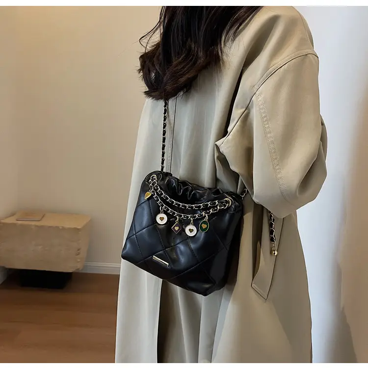 Women Diamond Chain Crossbody Bag Cream 2026 — feature 28