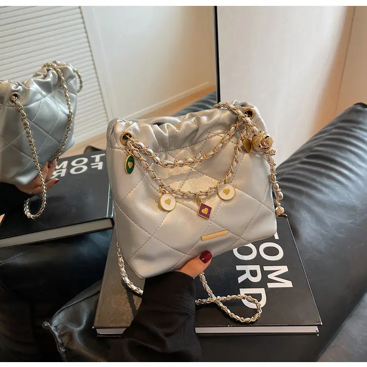 Women Diamond Chain Crossbody Bag Cream 2026 — feature 33
