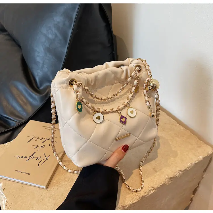 Women Diamond Chain Crossbody Bag Cream 2026 — feature 37