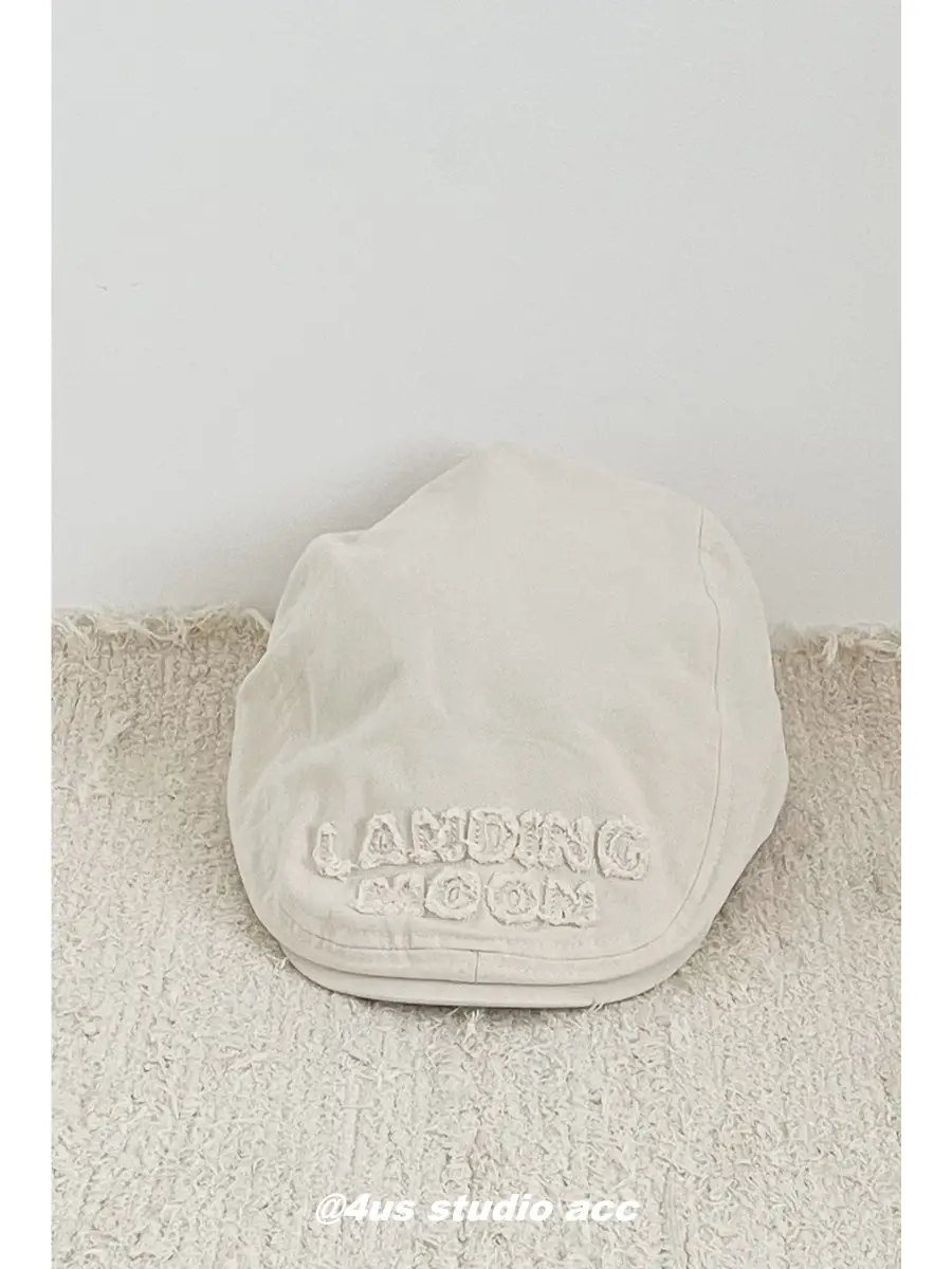 Women's Vintage Newsboy Cap White Japanese Style Forward