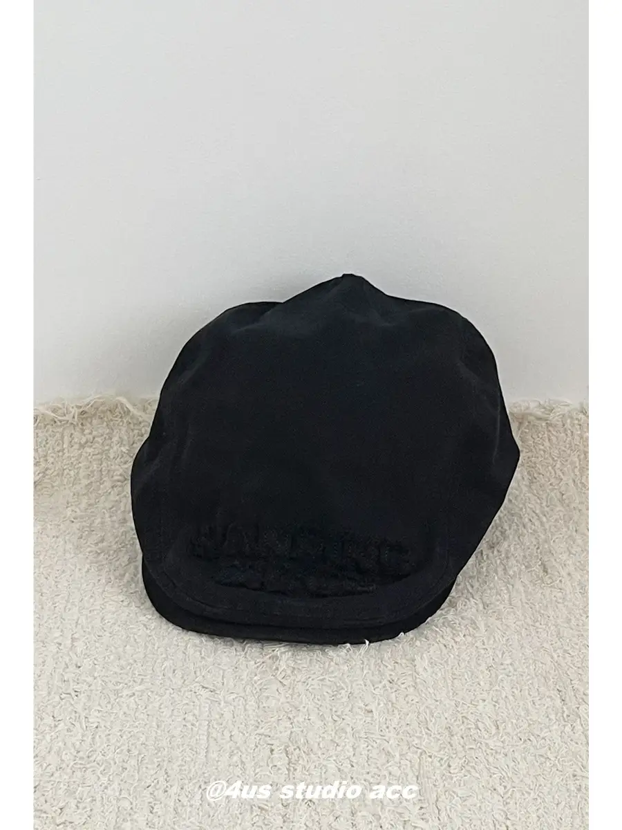 Women's Vintage Newsboy Cap White Japanese Style Forward - Image 2