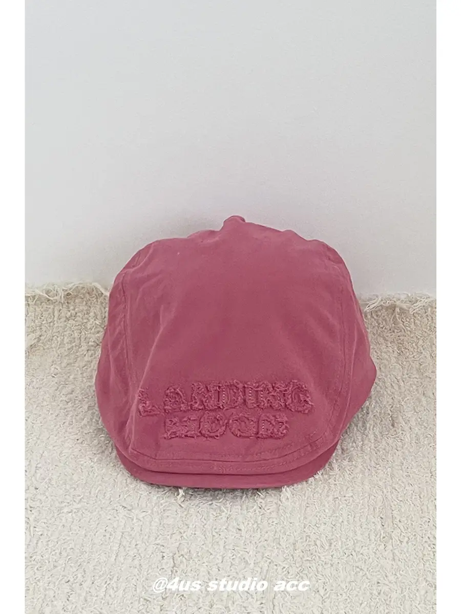 Women's Vintage Newsboy Cap White Japanese Style Forward - Image 4