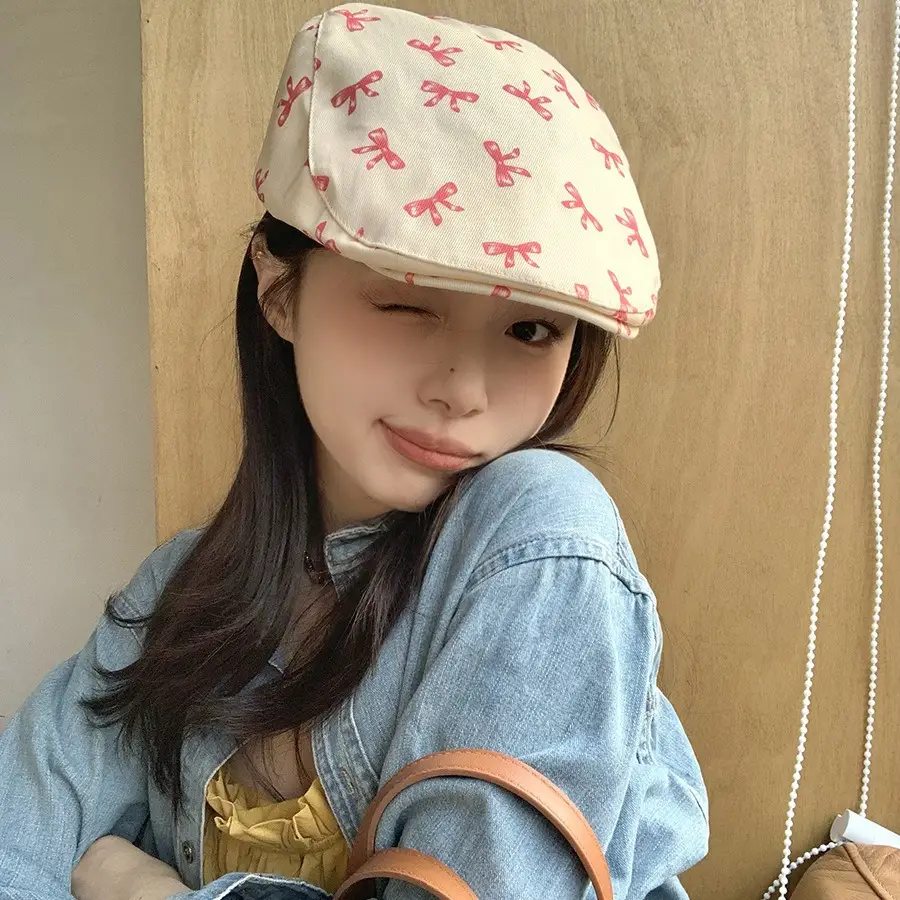 Women's Pastoral Graffiti Bow Camping Cap
