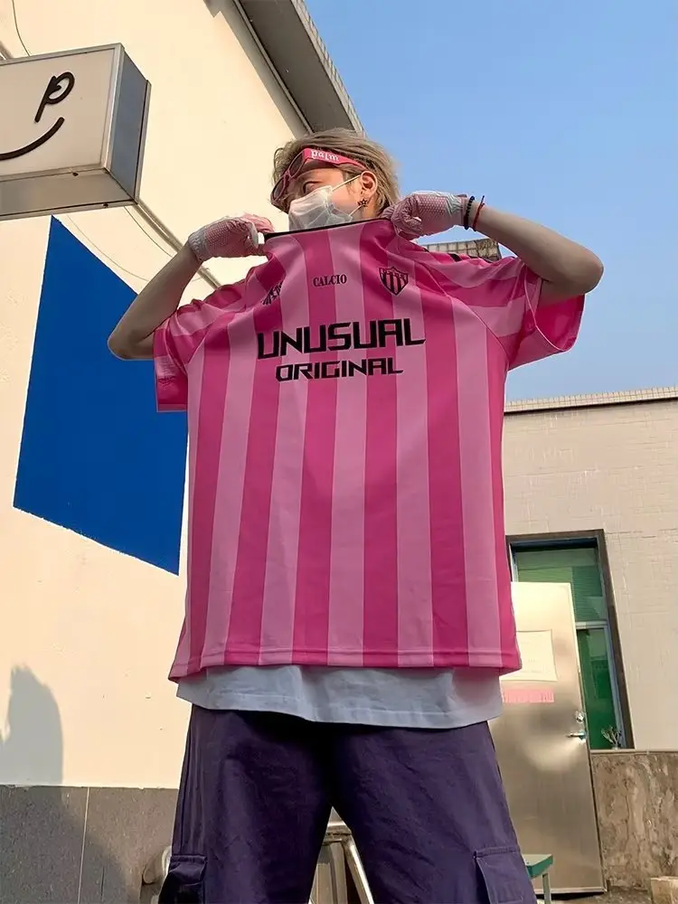 Men Pink Striped Mesh Jersey T-Shirt Loose Fit — feature 3
