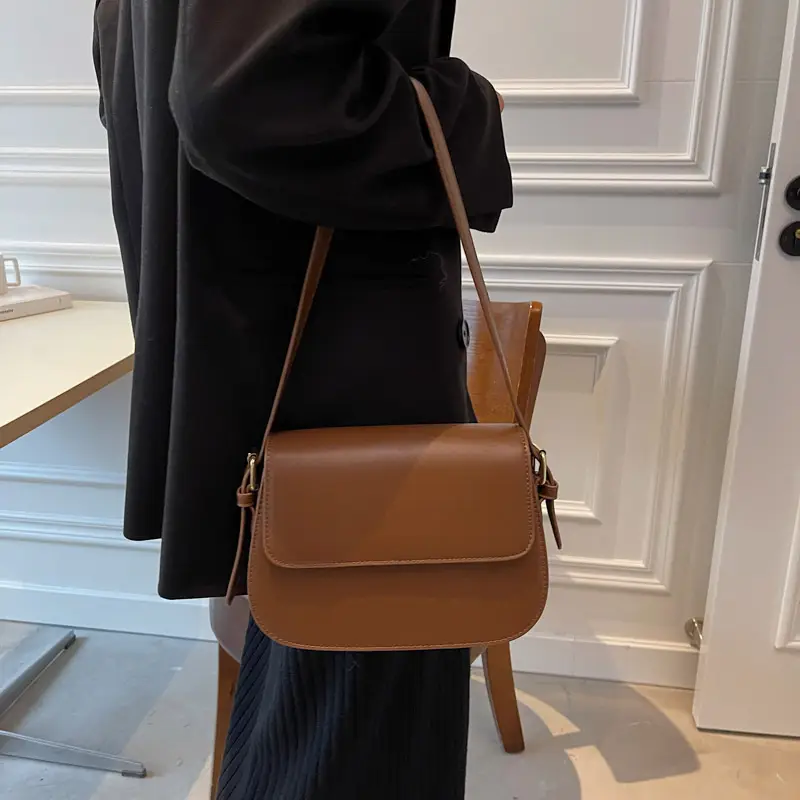 Black Textured Crossbody Bag 2024 New Style