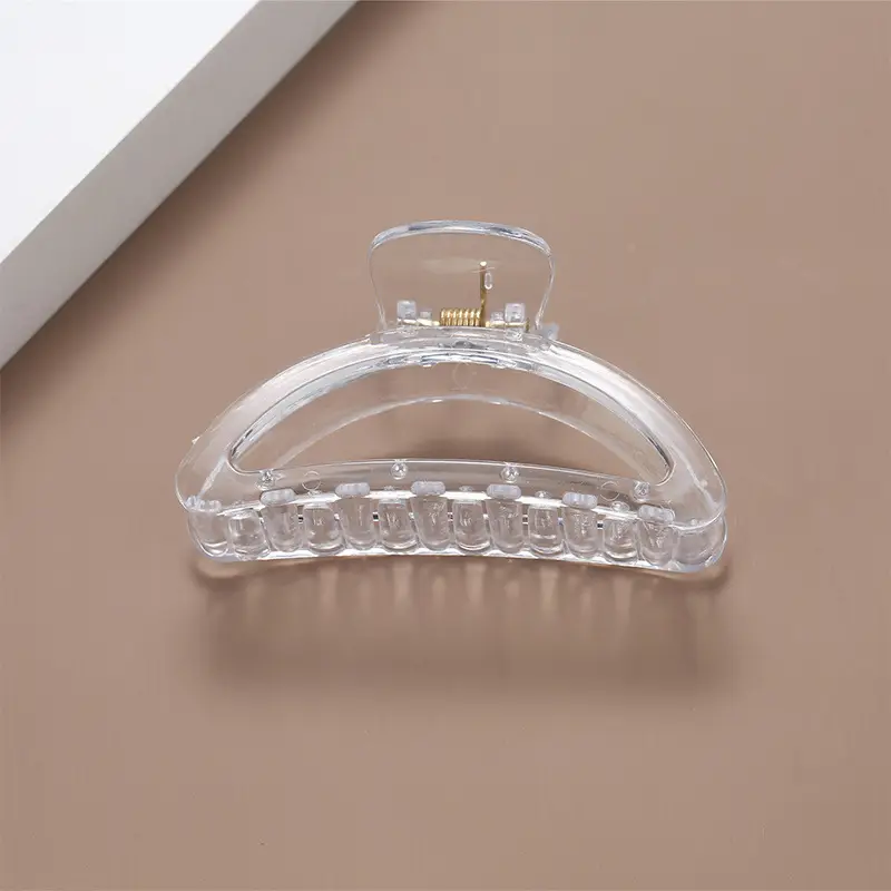 Large Transparent Square Hairpin with Five-Circle Streamer Design — feature 10