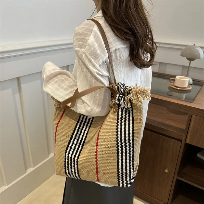 Korean Style Large Capacity Green Checkered Tote Bag for Women - Image 2