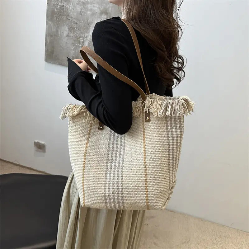Korean Style Large Capacity Green Checkered Tote Bag for Women - Image 4
