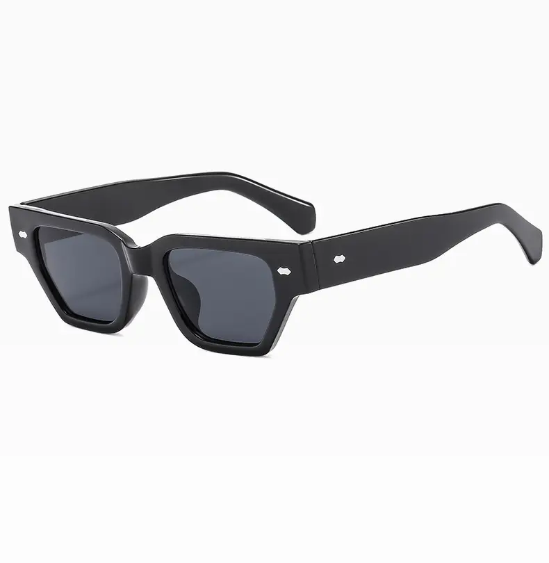Trendy Square Frame Sunglasses with Rivet Decor β feature 11