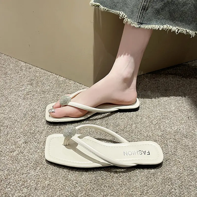 Fairy Style Flip-flops for Women's Outer Wear 2024 New Flats Bottom Versatile Flip-flops Non-slip Summer Seaside Beach Sandals — feature 2