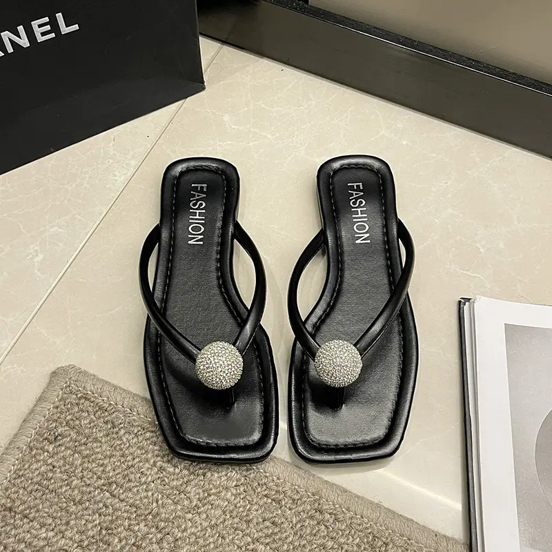 Fairy Style Flip-flops for Women's Outer Wear 2024 New Flats Bottom Versatile Flip-flops Non-slip Summer Seaside Beach Sandals - Image 3